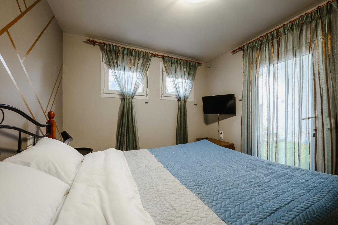 Apartament Le Petit Jardin Wolos Zewnętrze zdjęcie